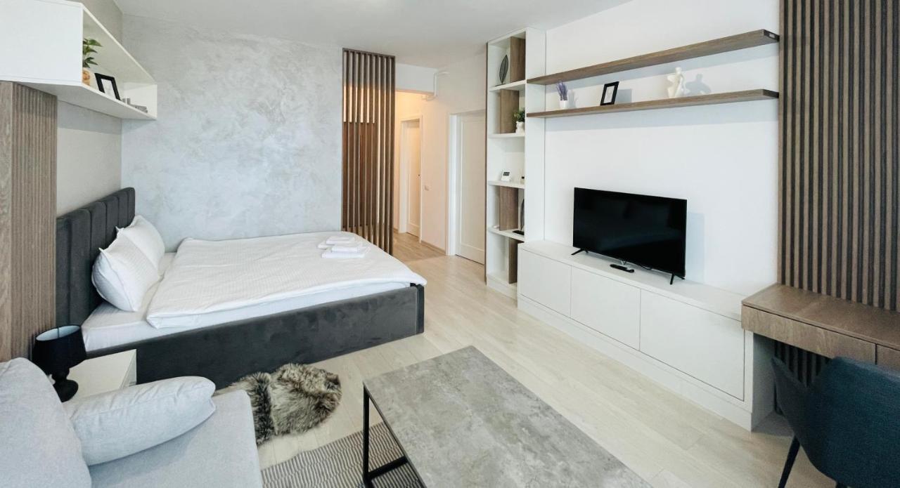 Q Royal Apartment - Palas Center Iasi Eksteriør bilde